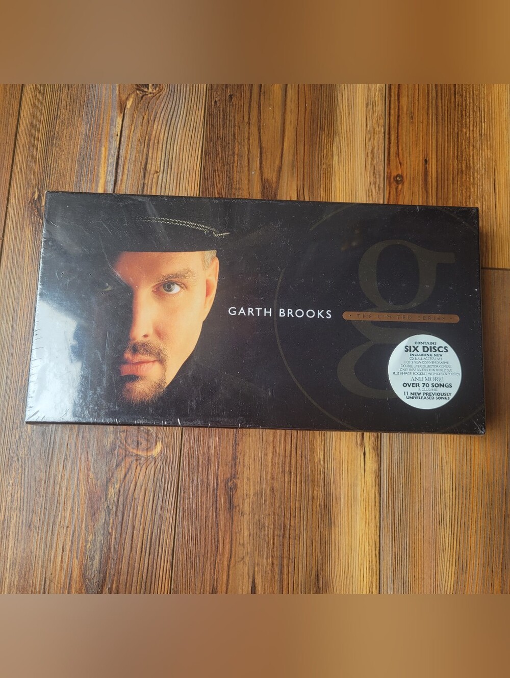 Unopened Garth Brooks Collectors CD Set -5 CDs And DVD 1998